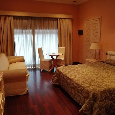 Colosseo Studio Suite Ρώμη Εξωτερικό φωτογραφία